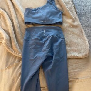 WILLO baby blue workout set